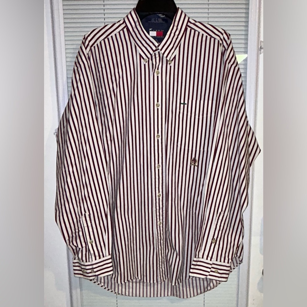Tommy Hilfiger Men's Burgundy and White Striped  button down XL Shirt 1990s‎
